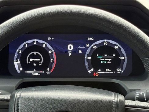 Used 2024 Toyota Tacoma TRD Sport w/ TRD Sport Upgrade Package image 31