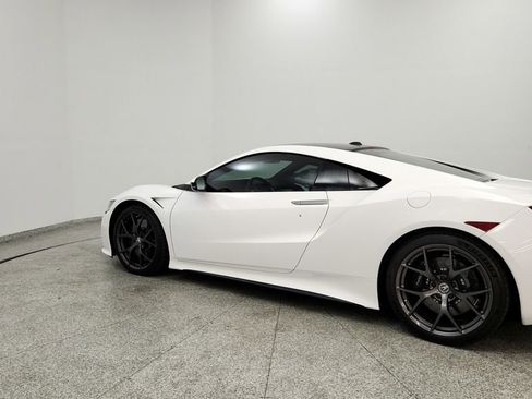 Used 2017 Acura NSX AWD/4WD image 3