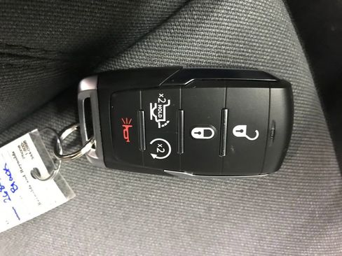 New 2026 RAM 1500 4x4 Crew Cab image 53