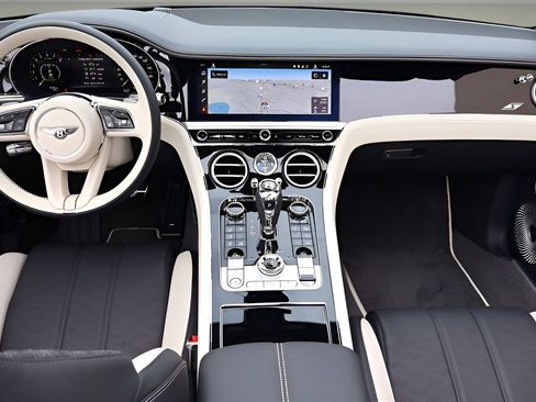 New 2026 Bentley Continental GTC AWD/4WD image 4