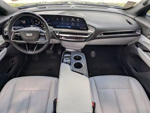 Used 2023 Cadillac Lyriq 2WD image 19