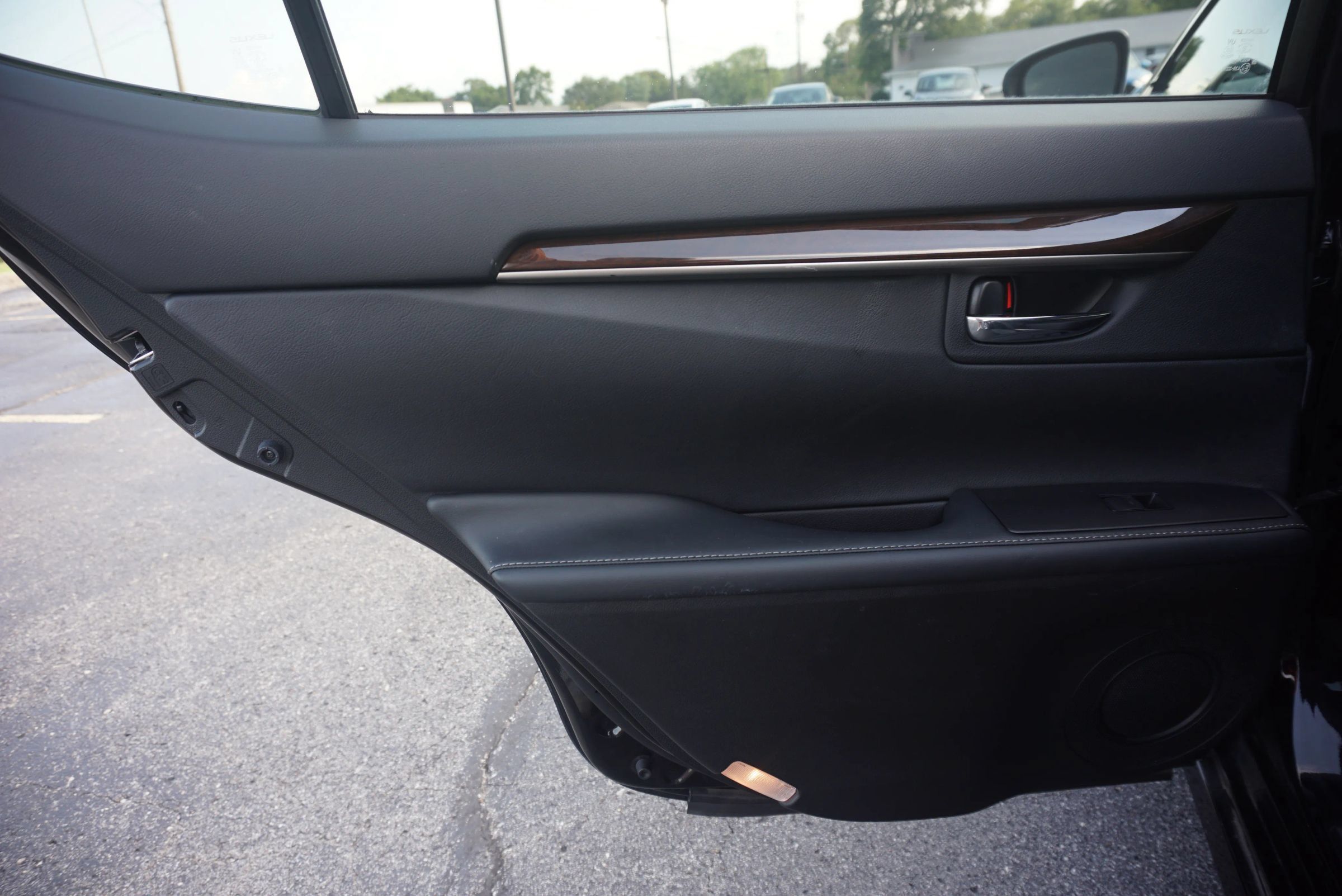Used 2014 Lexus ES 350 w/ Luxury Package FWD image 20