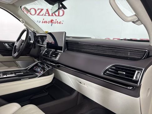 Used 2024 Lincoln Navigator L Black Label image 17