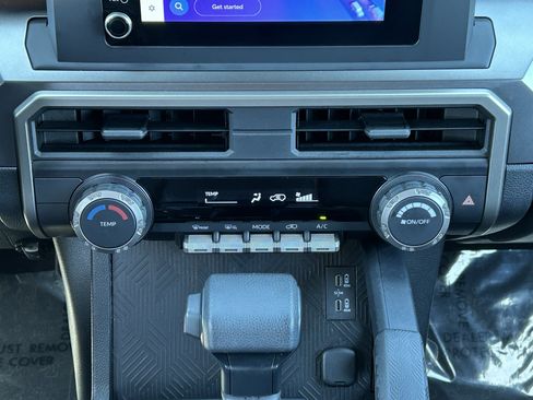 Certified 2026 Toyota 4Runner SR5 AWD/4WD image 18