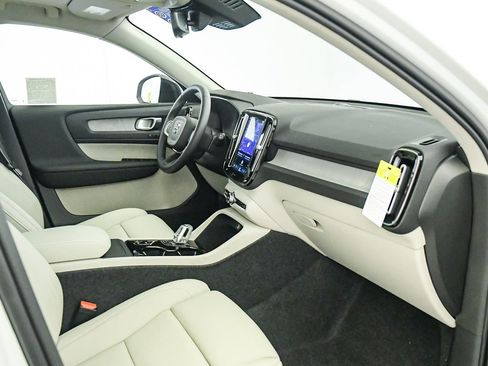 New 2026 Volvo XC40 B5 Plus w/ Protection Package Premier image 16