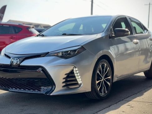 Used 2017 Toyota Corolla SE w/ Carpet Mat Package (TMS) image 5