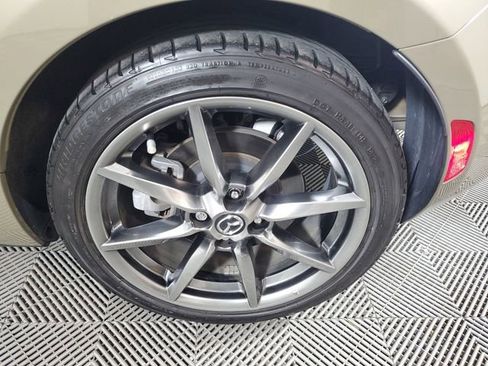Used 2023 MAZDA MX-5 Miata Grand Touring w/ Weather Package image 10