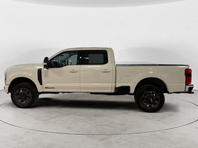 Certified 2024 Ford F250 Lariat w/ Lariat Ultimate Package AWD/4WD image 8
