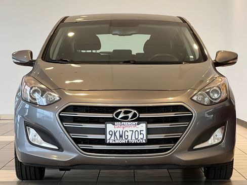 Used 2016 Hyundai Elantra GT w/ Option Group 02 image 9