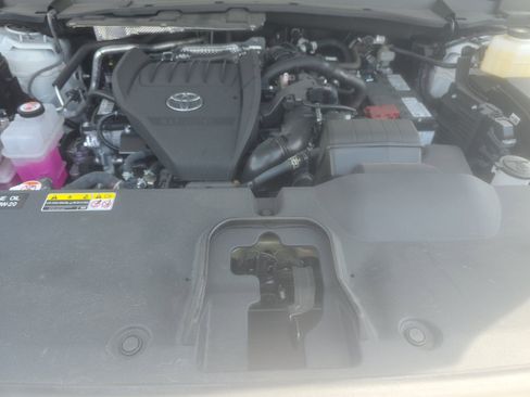 Used 2026 Toyota Grand Highlander FWD image 23
