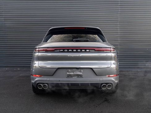 New 2026 Porsche Cayenne S AWD/4WD image 9
