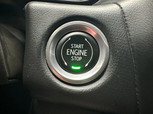 Used 2023 GMC Yukon AT4 image 24