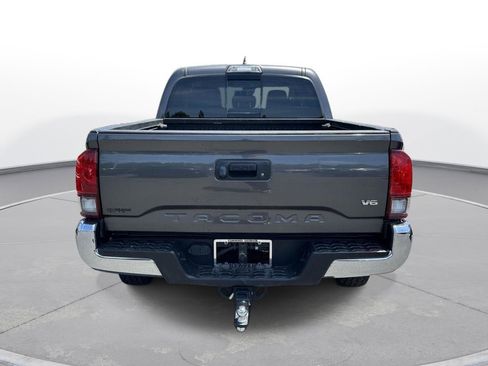 Used 2018 Toyota Tacoma SR5 RWD image 7