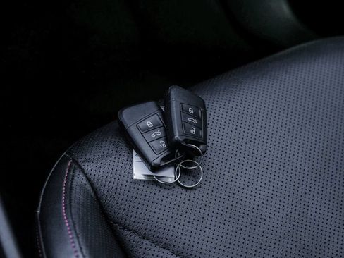 Used 2019 Volkswagen Jetta GLI Autobahn FWD image 61