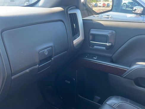 Used 2018 GMC Sierra 1500 SLT AWD/4WD image 22