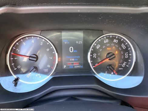 Used 2022 Toyota RAV4 LE FWD image 12