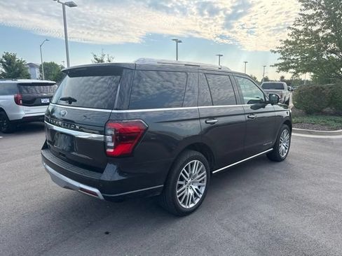 Used 2023 Ford Expedition Platinum AWD/4WD image 7