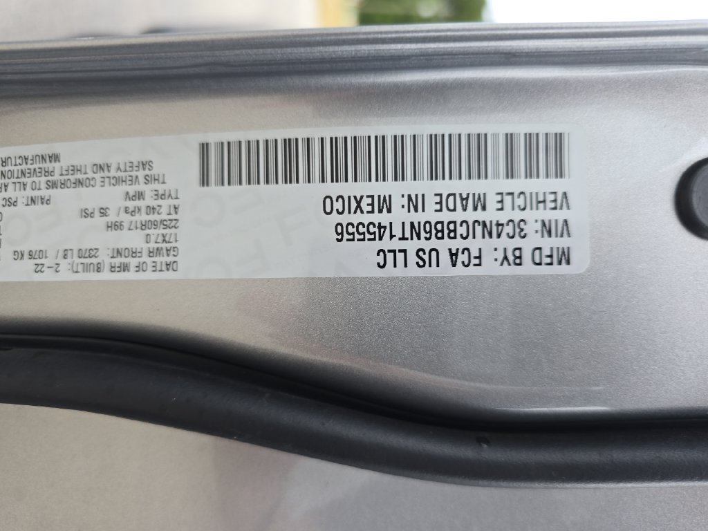 Used 2022 Jeep Compass Latitude FWD image 31