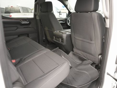 Used 2024 Chevrolet Silverado 1500 LT image 14