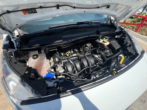 Used 2022 Ford Transit Connect XL FWD image 30