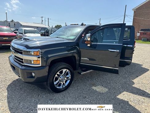 Used 2018 Chevrolet Silverado 2500 High Country w/ Duramax Plus Package AWD/4WD image 31