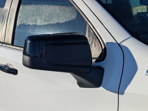 Used 2024 Chevrolet Silverado 1500 Custom image 9