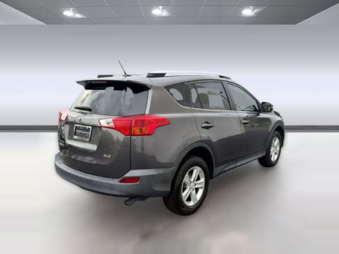 Used 2014 Toyota RAV4 XLE FWD image 9