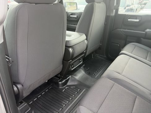 Used 2025 Chevrolet Silverado 1500 W/T AWD/4WD image 26