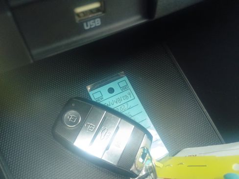 Used 2022 Kia Rio S w/ Technology Package image 32