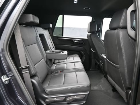 Used 2025 Chevrolet Tahoe LT image 44