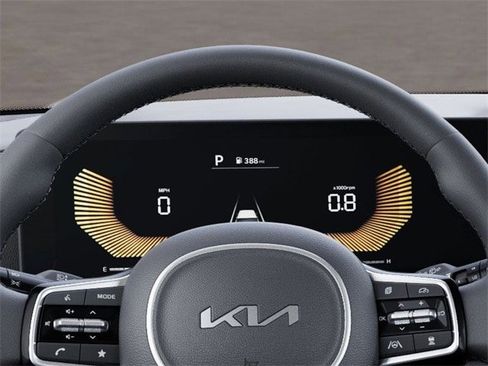 New 2025 Kia Carnival LXS image 21