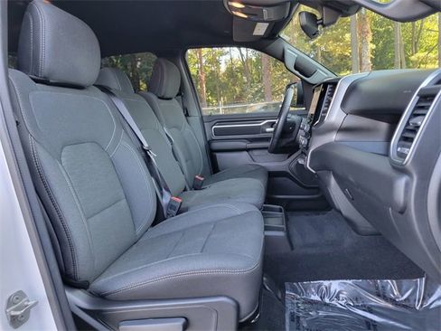 Certified 2025 RAM 1500 Big Horn image 24