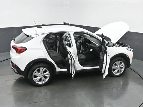 Used 2024 Buick Encore GX Preferred AWD/4WD image 63