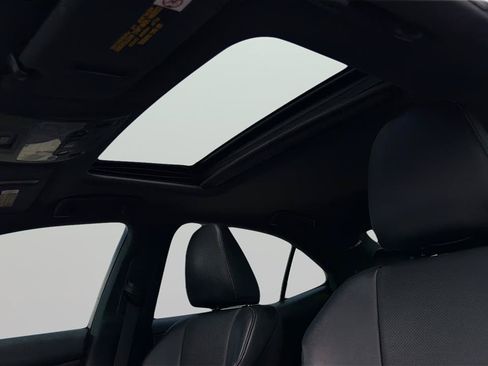 Used 2016 Lexus IS 300 AWD image 19