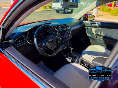 Used 2018 Volkswagen Tiguan SE AWD/4WD image 7
