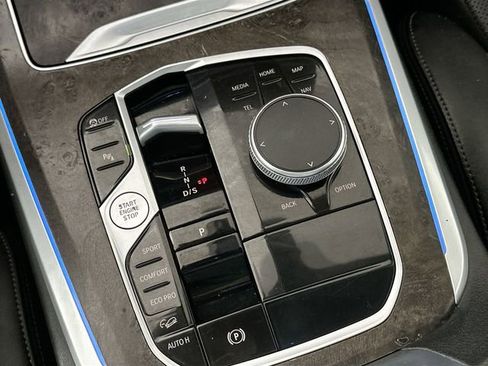 Used 2024 BMW X5 xDrive40i AWD/4WD image 16