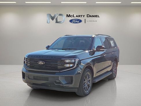 New 2026 Ford Expedition Platinum w/ Stealth Appearance Package AWD/4WD image 2