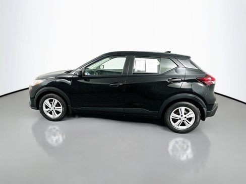 Used 2022 Nissan Kicks S FWD image 4