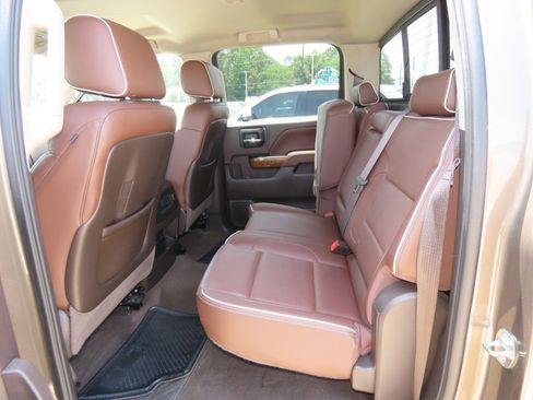 Used 2015 Chevrolet Silverado 1500 High Country w/ High Country Premium Package RWD image 26