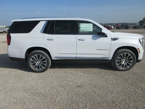 New 2026 GMC Yukon Denali w/ Sun & Power Step Package AWD/4WD image 3