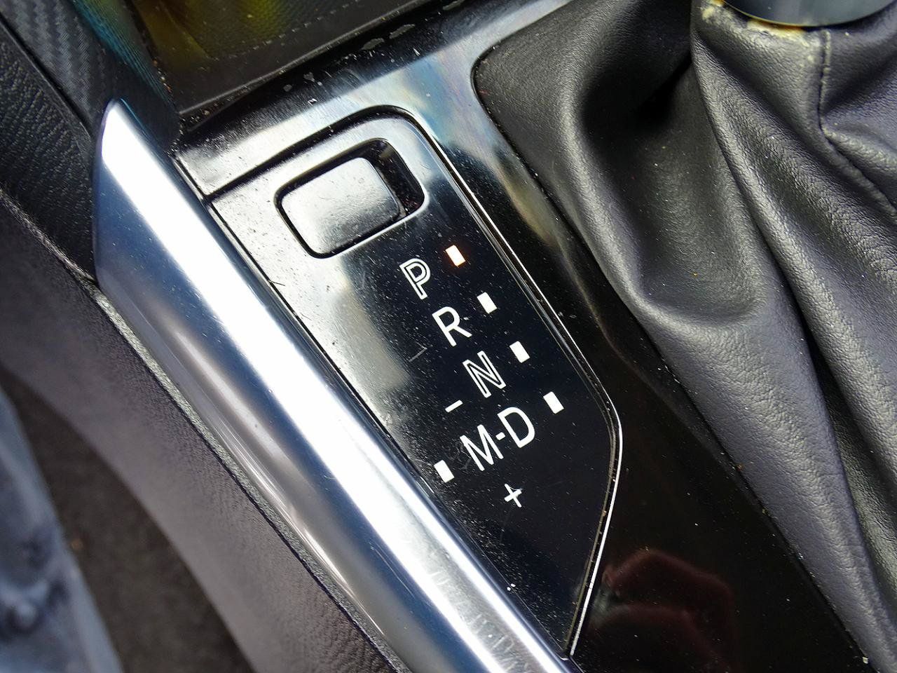 Used 2019 Toyota Yaris LE FWD image 25