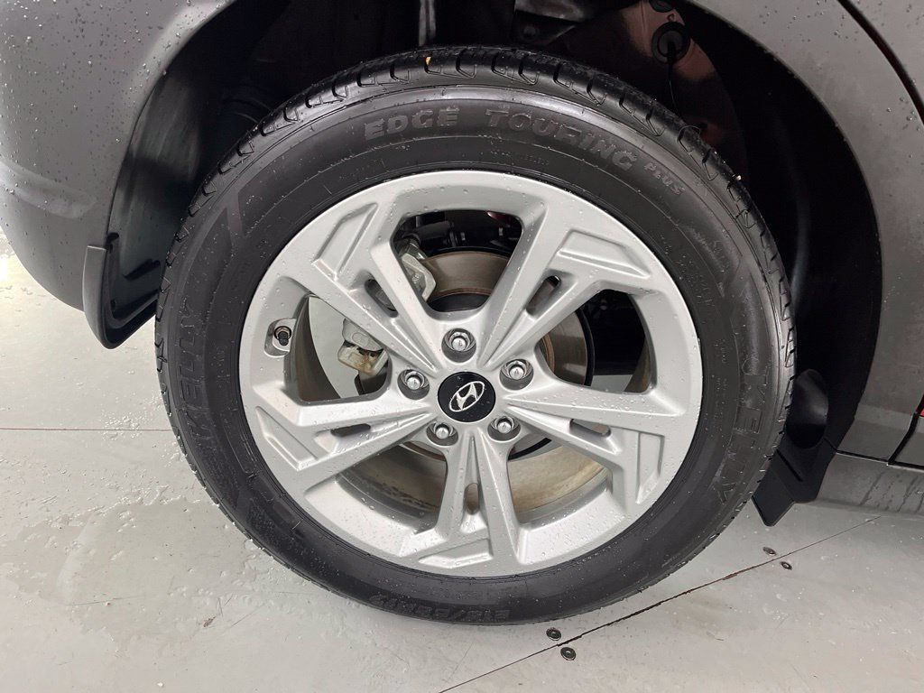 Used 2022 Hyundai Kona SEL w/ Cargo Package FWD image 17
