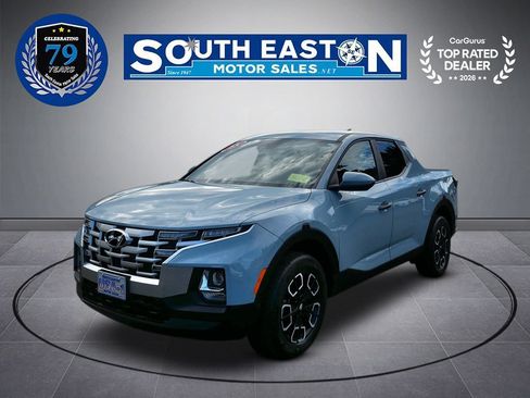 Used 2023 Hyundai Santa Cruz SE AWD/4WD image 1