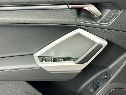 Used 2025 Audi Q3 2.0T Premium Plus w/ Premium Plus Package image 21