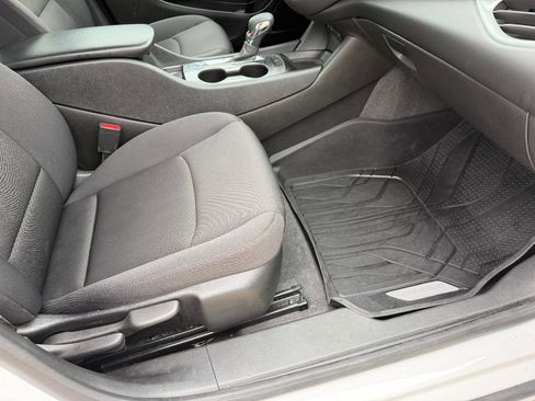 Used 2023 Chevrolet Malibu RS w/ LPO, Floor Liner Package FWD image 27
