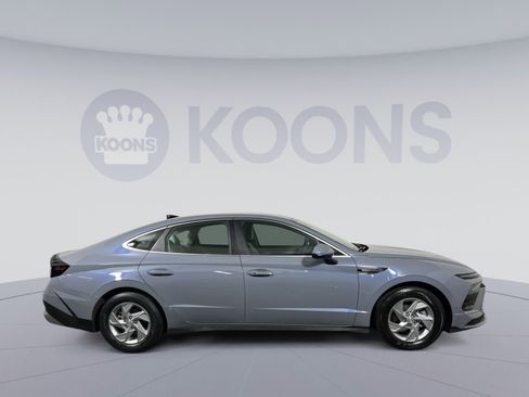 Used 2025 Hyundai Sonata SE image 8