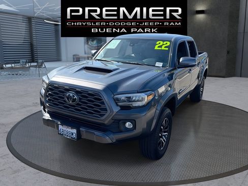 Used 2022 Toyota Tacoma TRD Sport w/ Technology Package RWD image 1