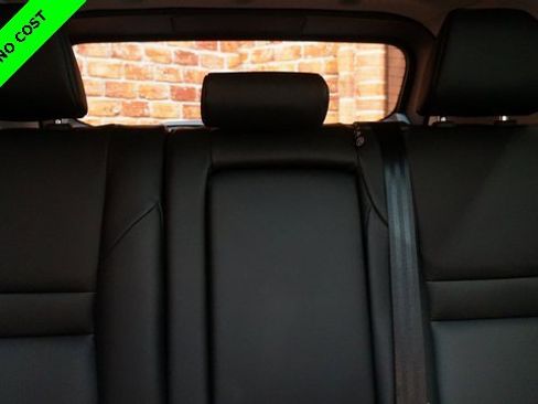 Used 2022 Nissan Rogue SV w/ SV Premium Package image 57