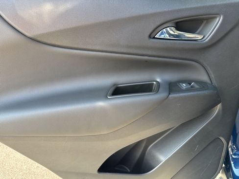 Used 2022 Chevrolet Equinox LT image 21