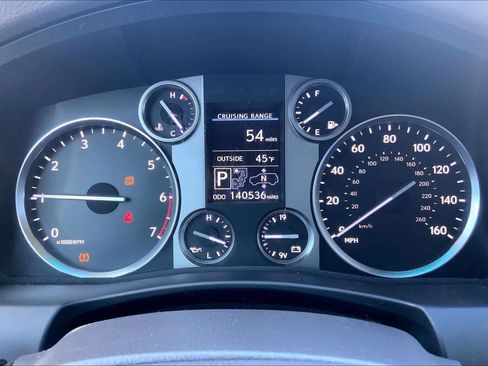 Used 2013 Lexus LX 570 4WD image 24